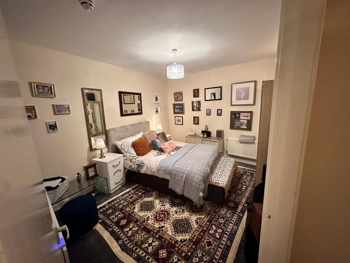 لندن Private Room. In Zone 2 In Cousy Flat المظهر الخارجي الصورة